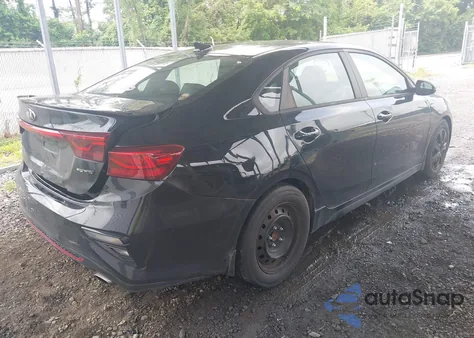 2021 Kia Forte Gt-Line z USA, uszkodzony, nr VIN 3KPF34AD5ME341286